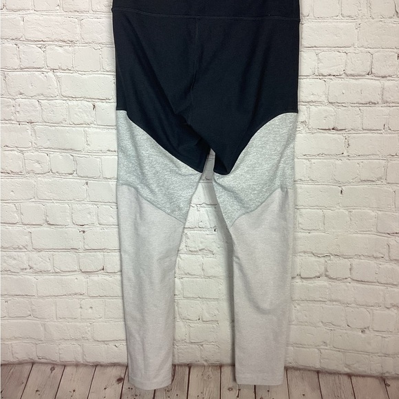 Outdoor Voices Womens Colorblock 7/8‎ Leggings, sz S, GUC - Picture 6 of 6